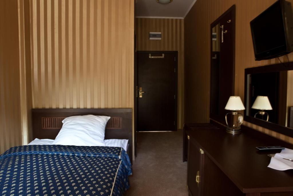 Shuma Hotel Dąbrowa Górnicza Værelse billede
