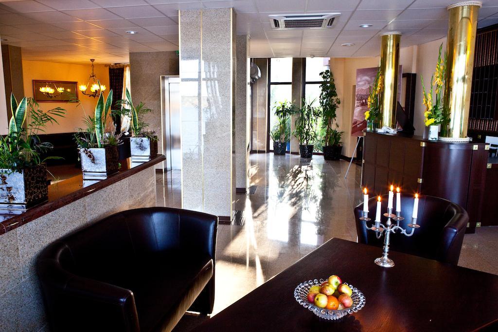 Shuma Hotel Dąbrowa Górnicza Eksteriør billede