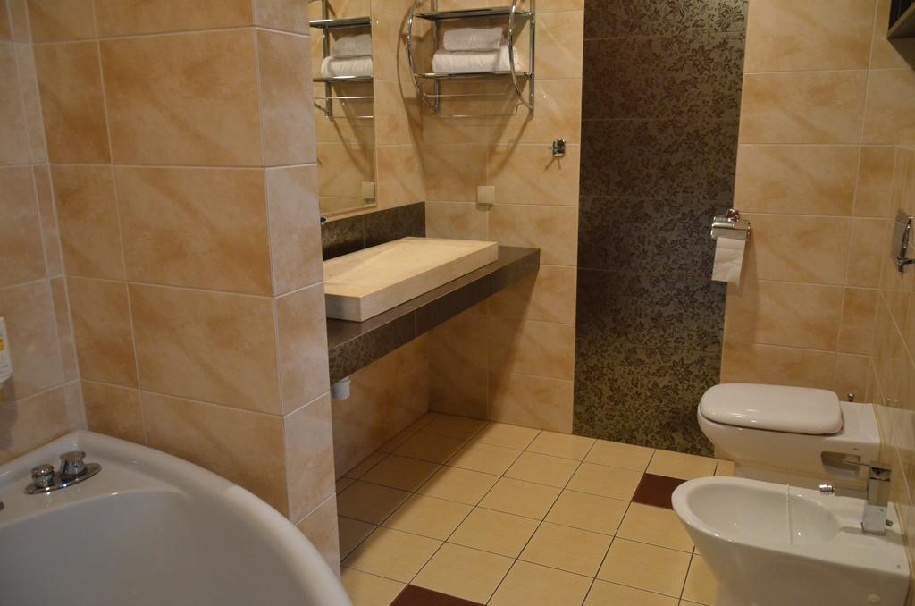 Shuma Hotel Dąbrowa Górnicza Eksteriør billede