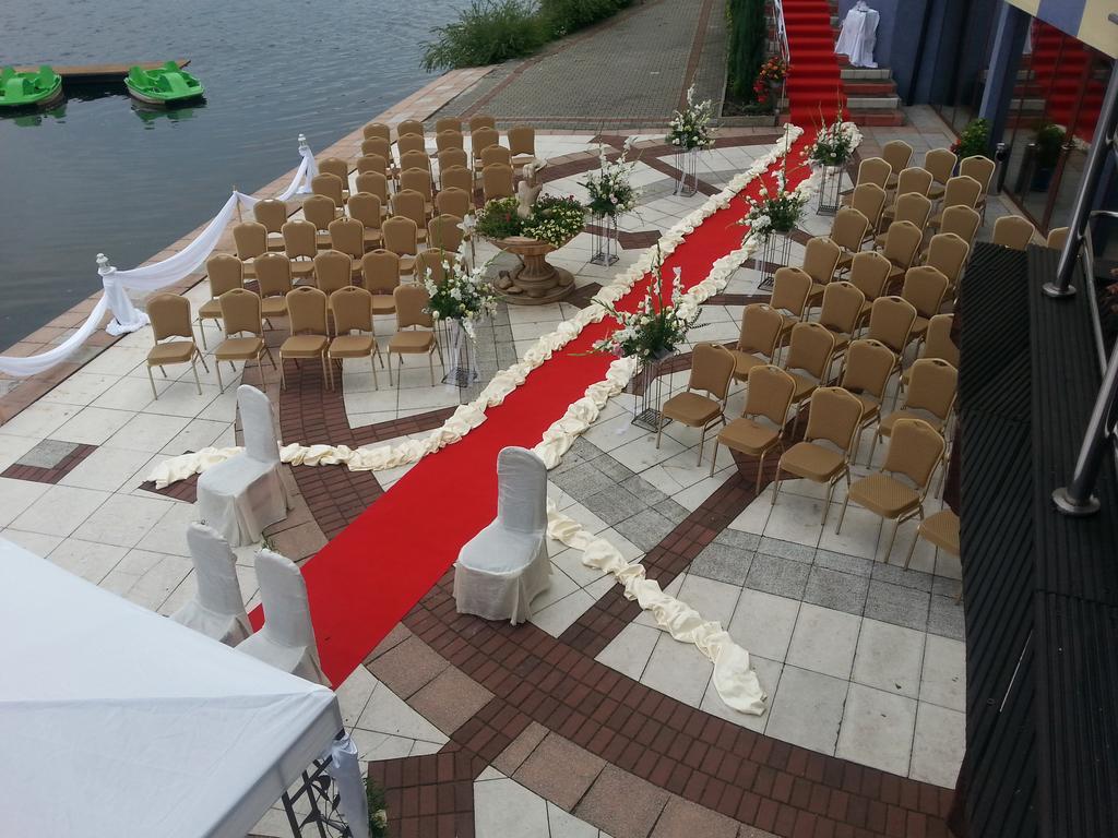 Shuma Hotel Dąbrowa Górnicza Eksteriør billede