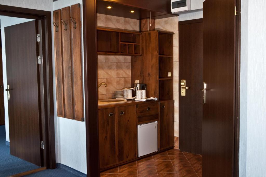 Shuma Hotel Dąbrowa Górnicza Værelse billede