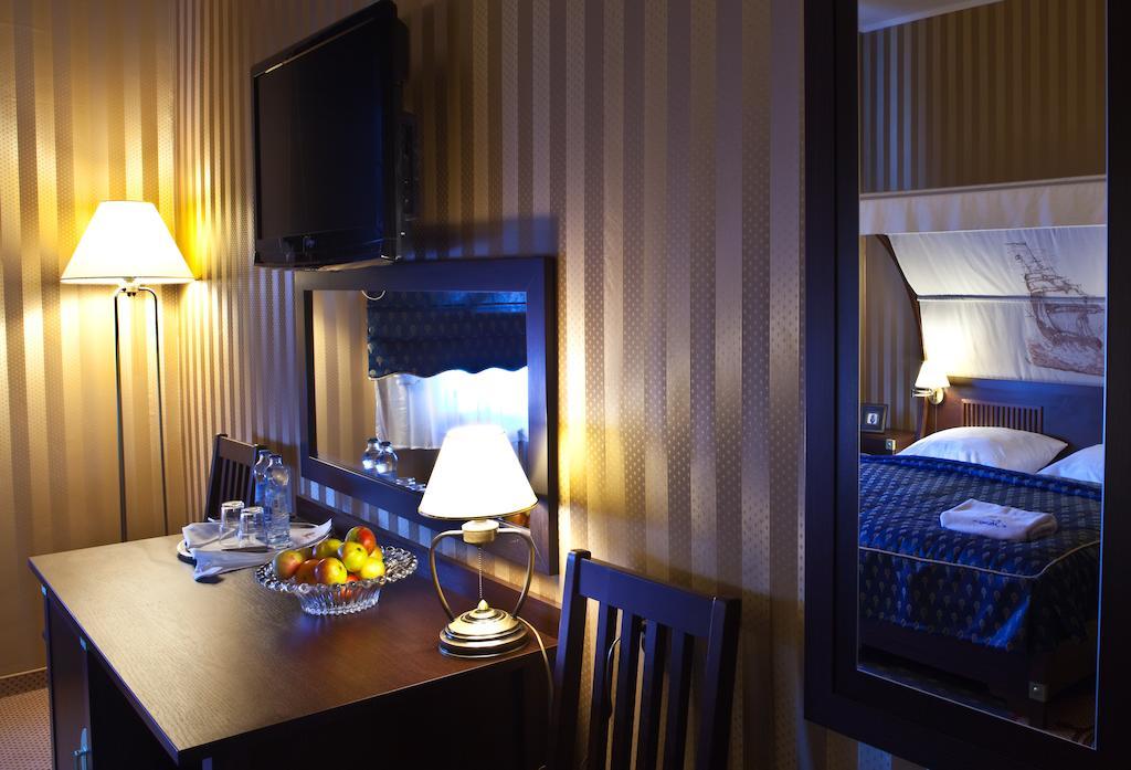 Shuma Hotel Dąbrowa Górnicza Værelse billede